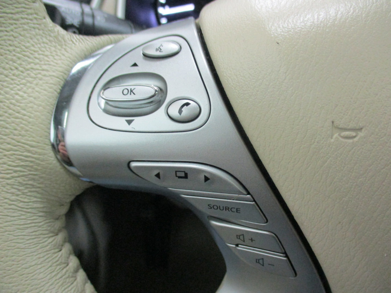 Used 2015 Nissan Murano Platinum w/ Platinum Technology Package image 25