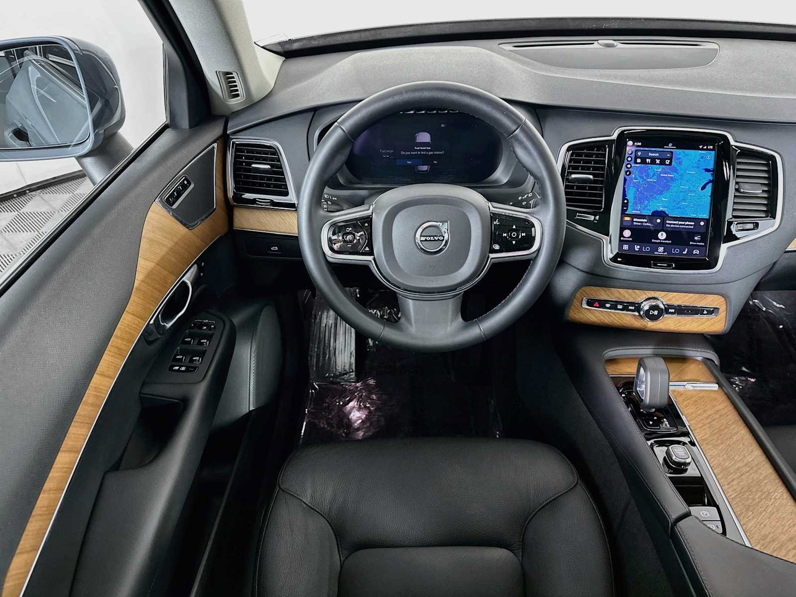 Used 2023 Volvo XC90 B5 Plus w/ Protection Package Premier AWD/4WD image 21