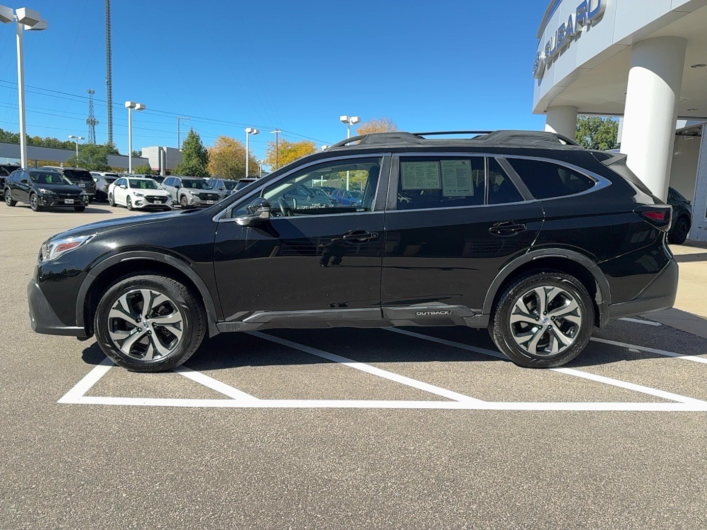 Certified 2022 Subaru Outback Limited w/ Popular Package #2 AWD/4WD image 3
