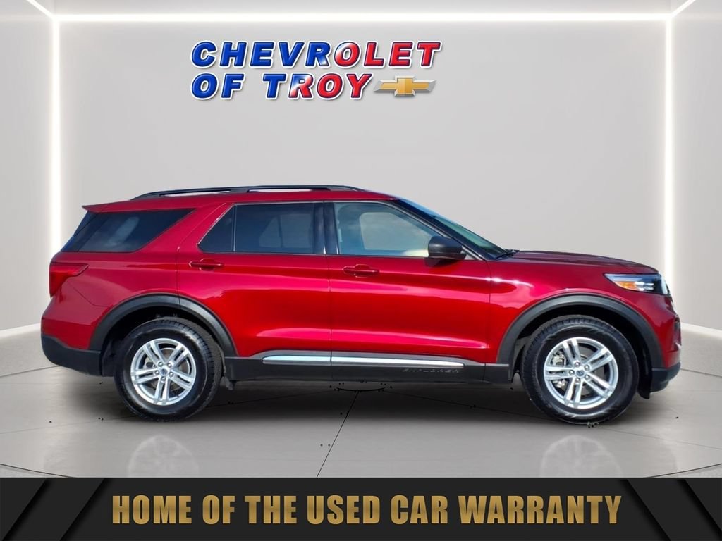Used 2021 Ford Explorer XLT w/ Class III Trailer Tow Package AWD/4WD image 10