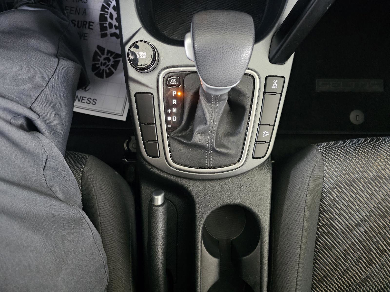 Used 2023 Kia Seltos LX image 25