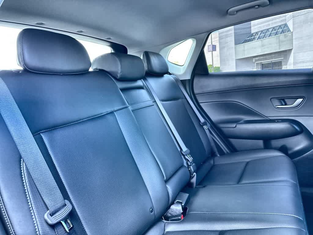Used 2024 Hyundai Kona Limited FWD image 26