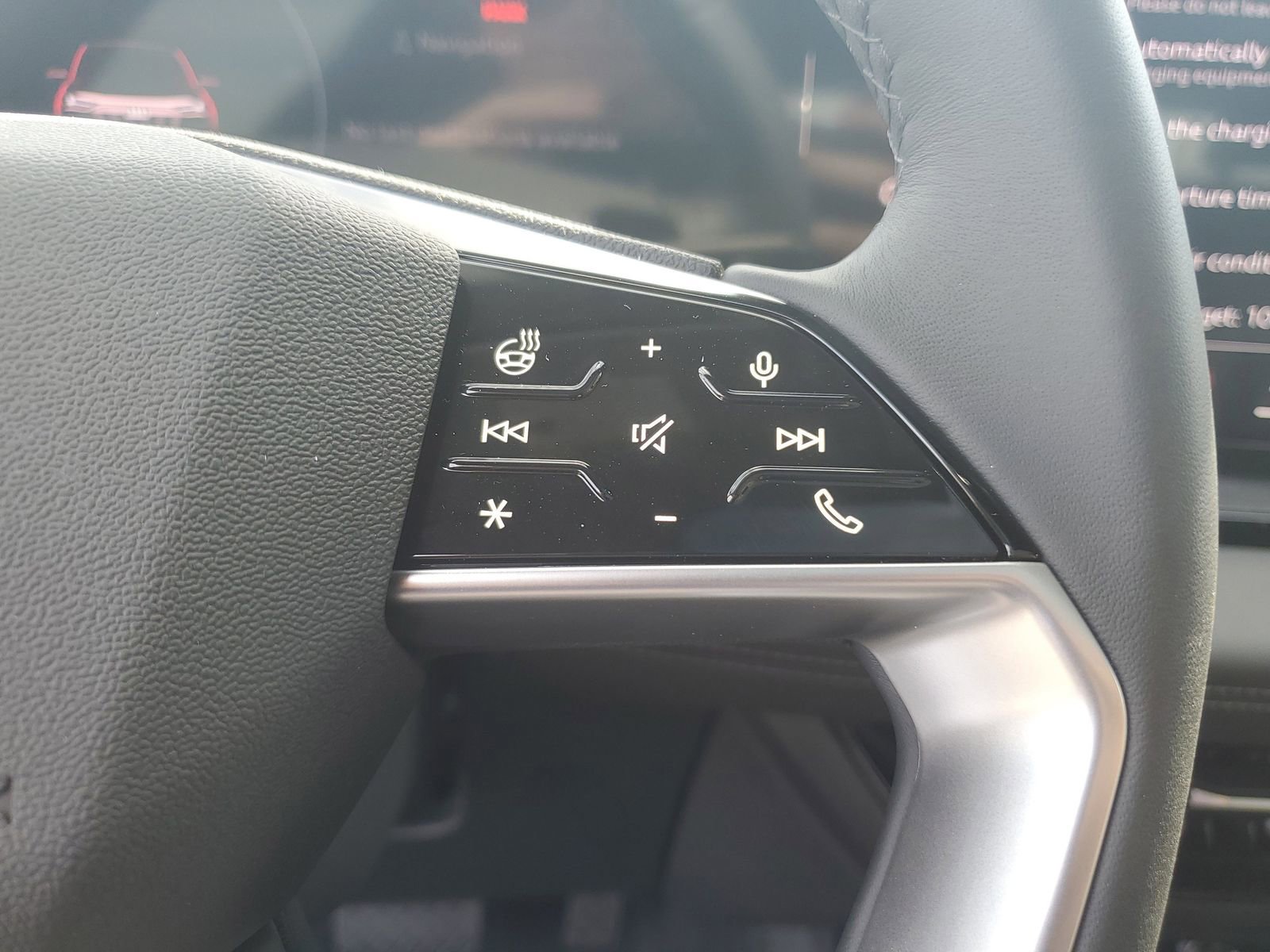 New 2025 Audi Q6 e-tron Premium AWD/4WD image 30