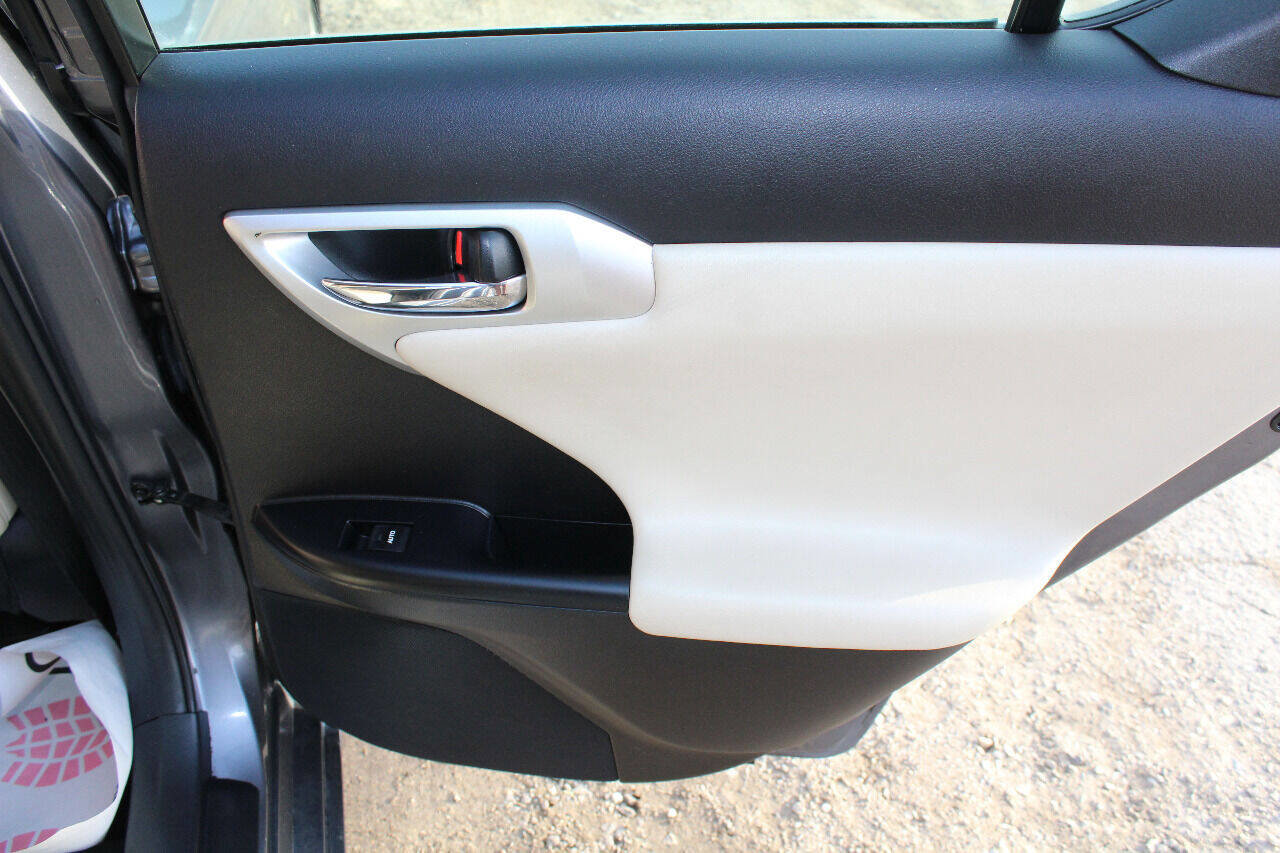 Used 2012 Lexus CT 200h Premium image 23