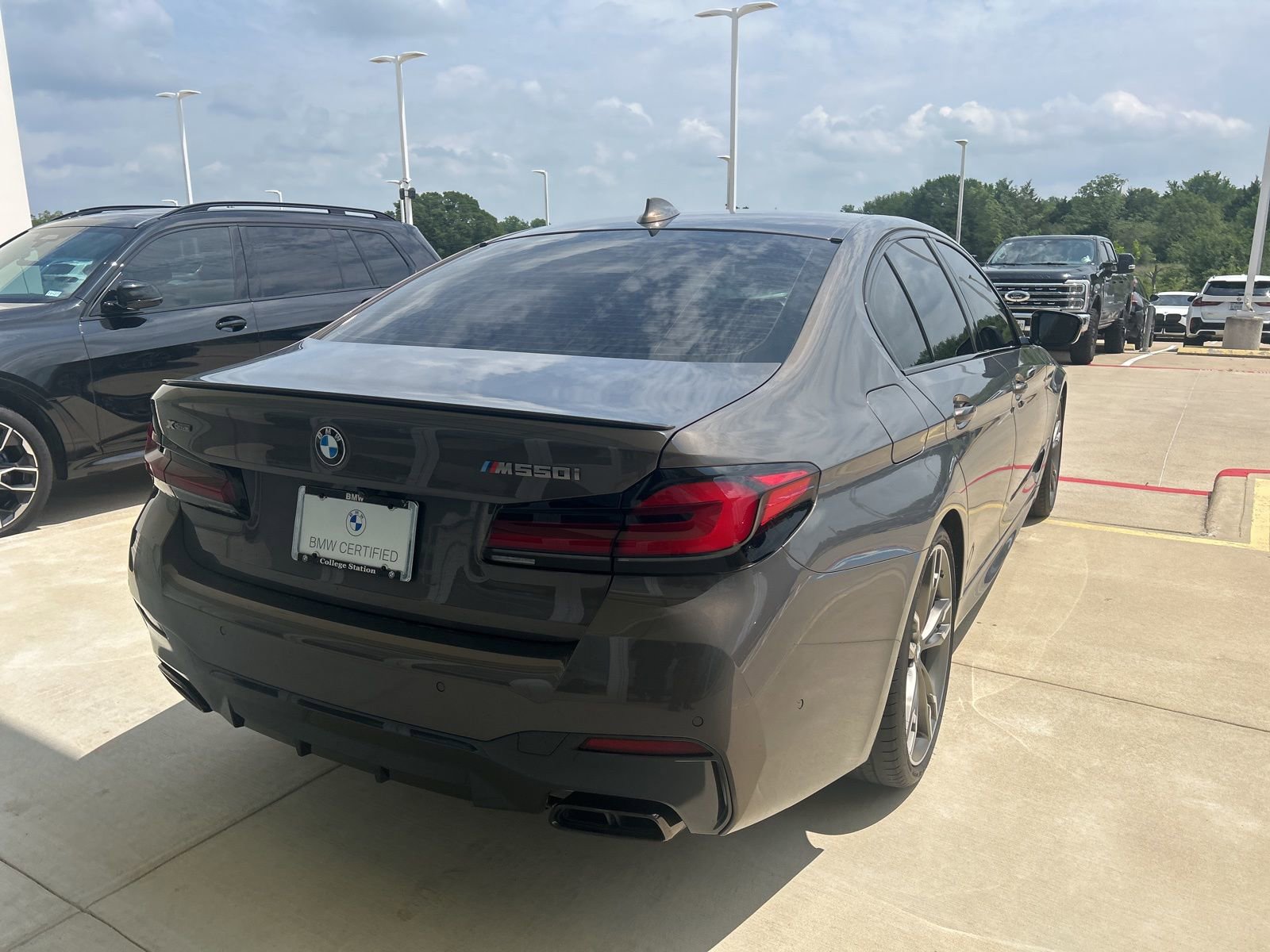 Certified 2023 BMW M550i xDrive AWD/4WD image 9