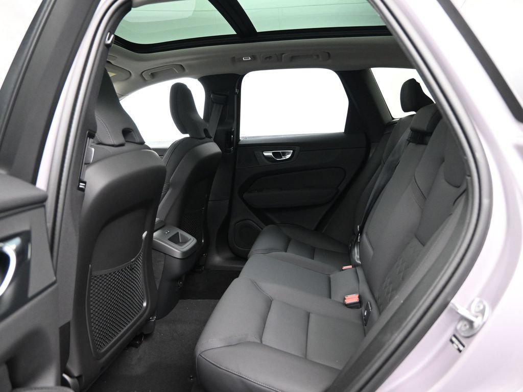 New 2026 Volvo XC60 B5 Plus w/ Protection Package Premier AWD/4WD image 25