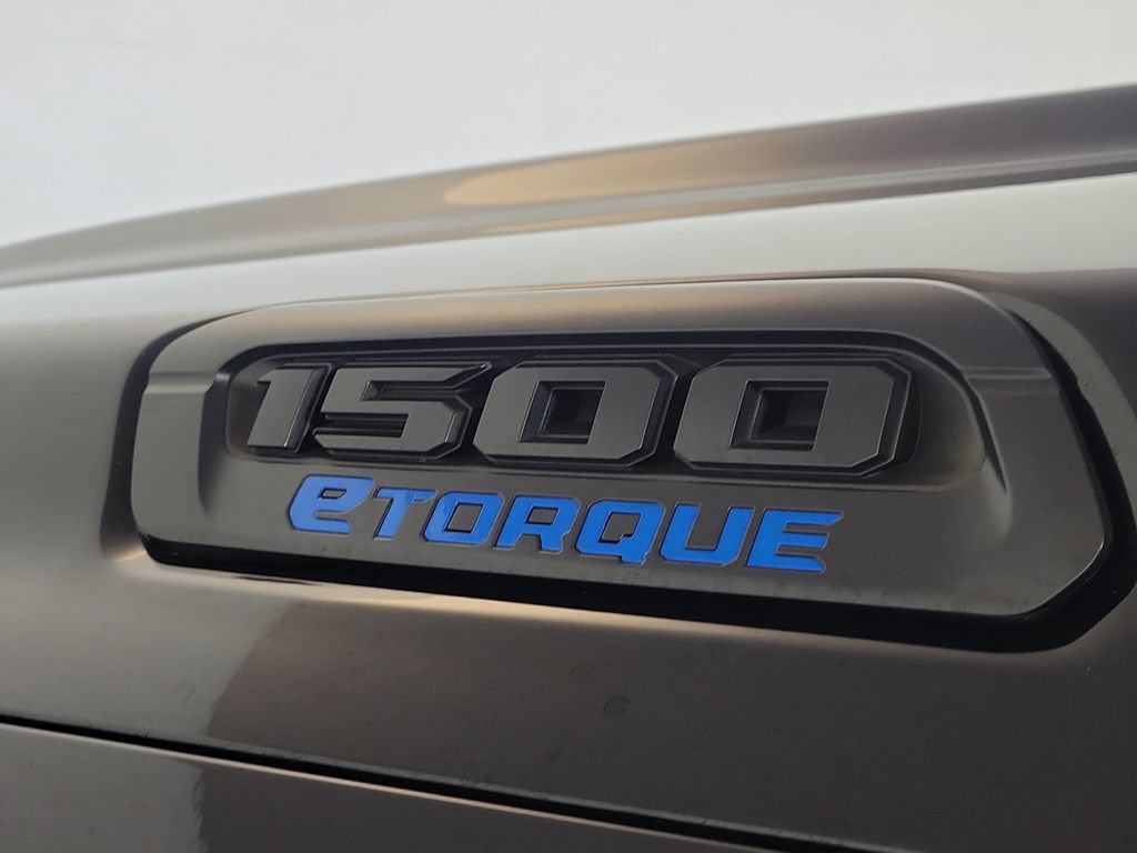 Used 2025 RAM 1500 Big Horn RWD image 9