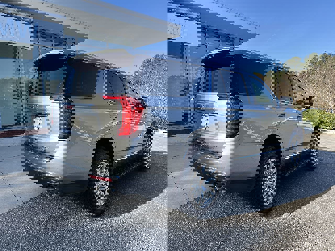 Used 2023 GMC Yukon Denali image 8