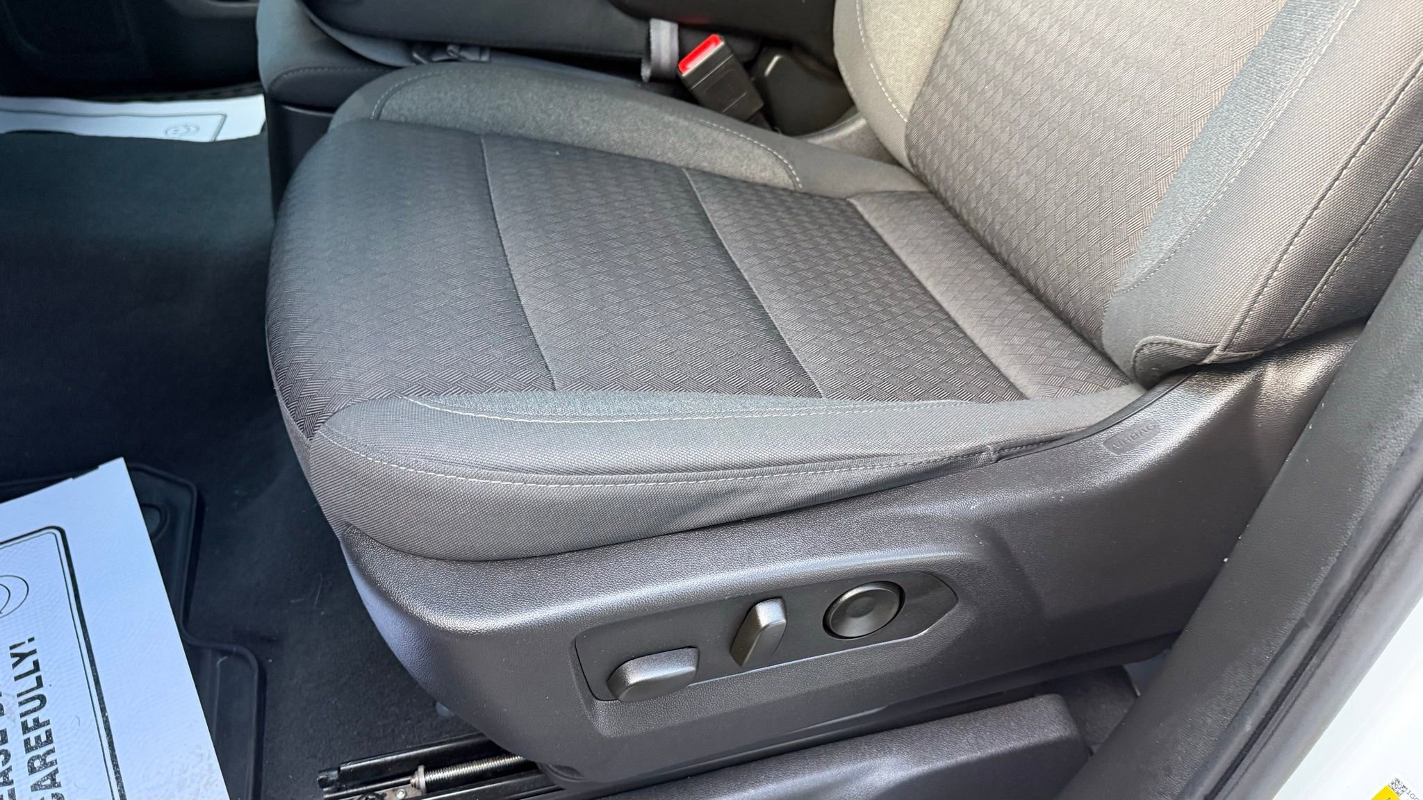 Used 2023 Chevrolet Silverado 1500 Custom image 38