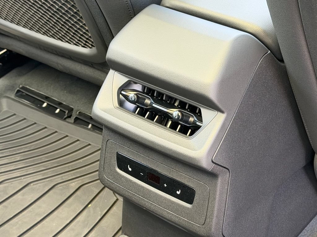 New 2025 Audi A6 e-tron Premium RWD image 11