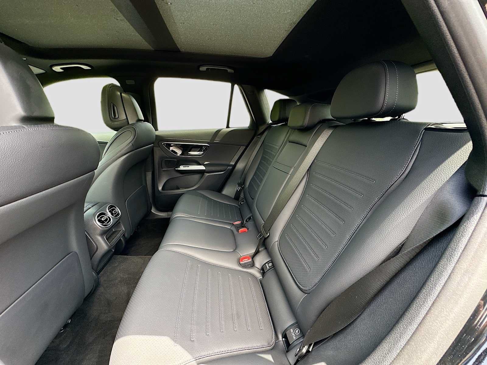 Certified 2024 Mercedes-Benz GLC 300 4MATIC image 25
