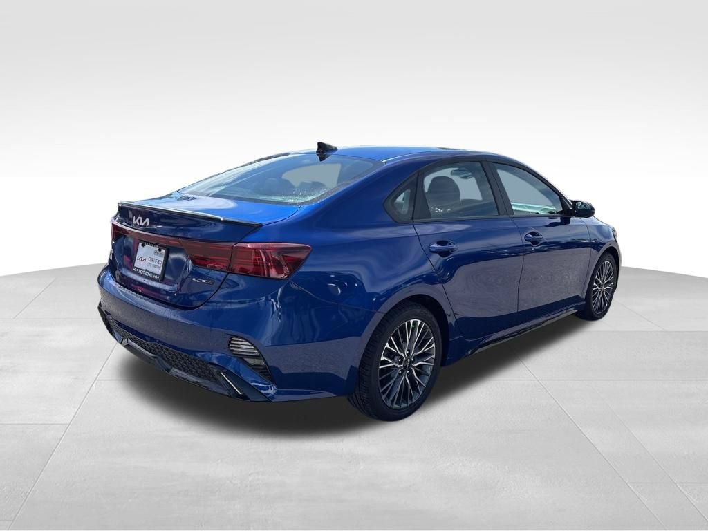Certified 2024 Kia Forte GT-Line FWD image 7