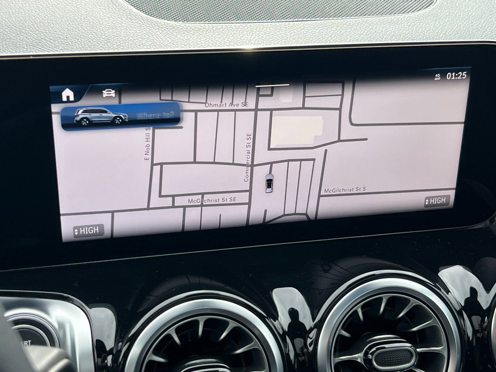 Used 2024 Mercedes-Benz GLB 250 4MATIC image 16