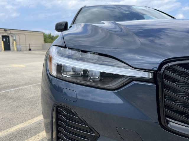 New 2026 Volvo XC60 B5 Plus w/ Protection Package Premier image 11