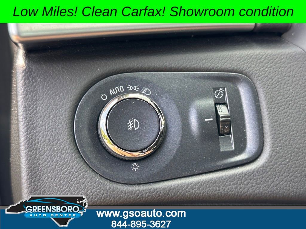 Used 2016 Cadillac SRX Performance image 34