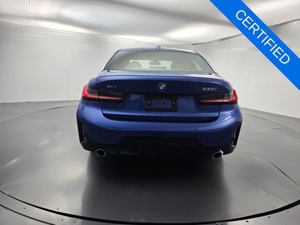 Used 2023 BMW 330i xDrive Sedan w/ M Sport Package AWD/4WD image 5