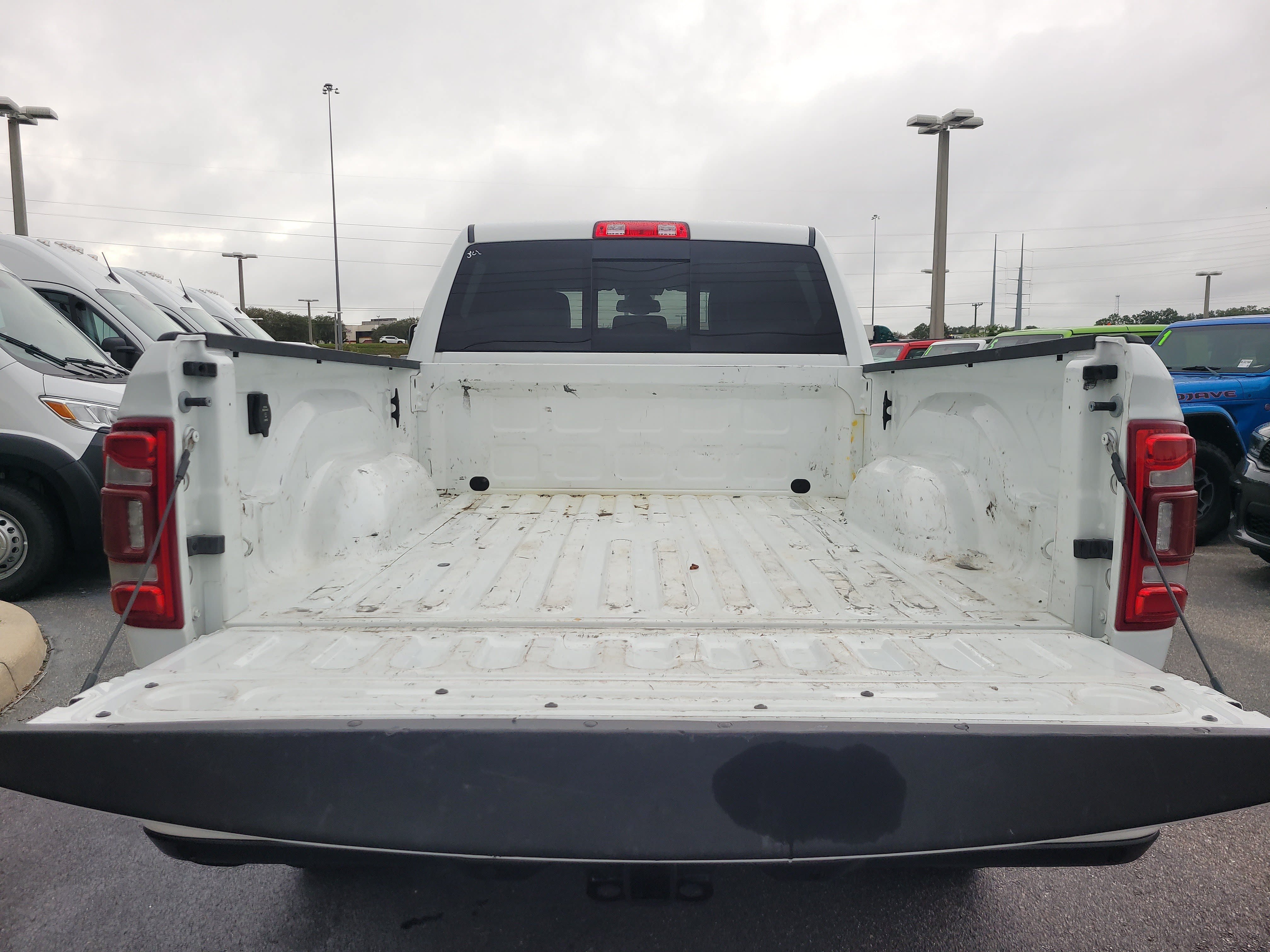 Used 2024 RAM 2500 Laramie AWD/4WD image 8