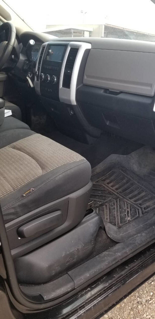Used 2011 RAM 1500 Classic SLT AWD/4WD image 8