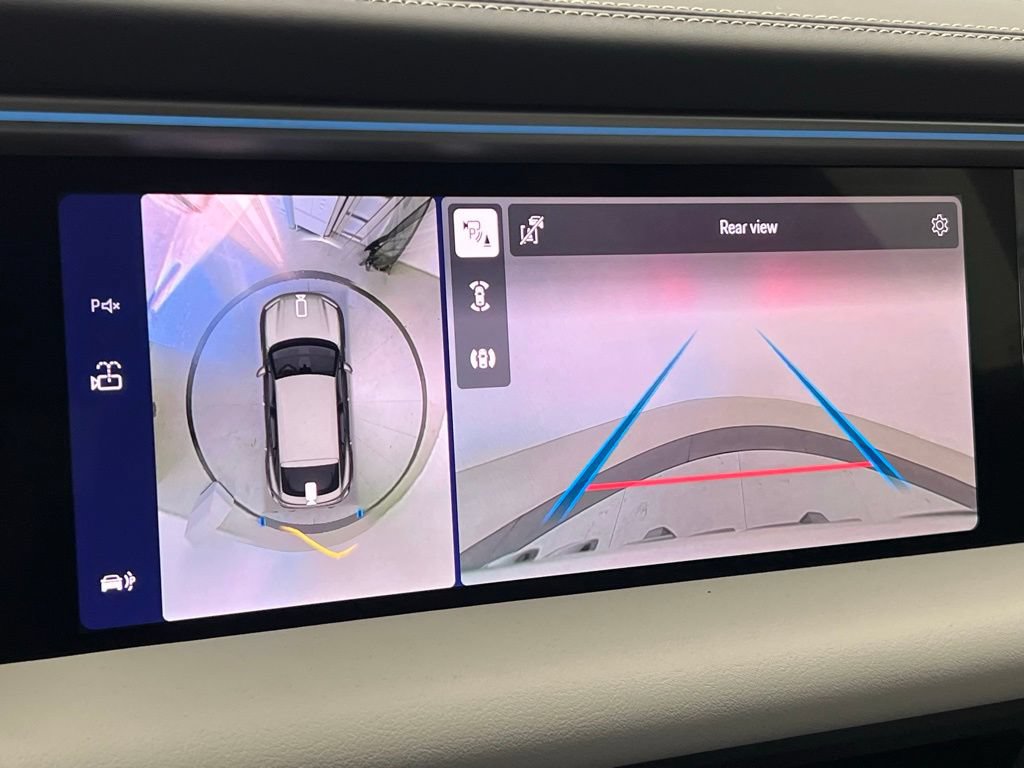 New 2026 Porsche Macan 4 Electric AWD/4WD image 15