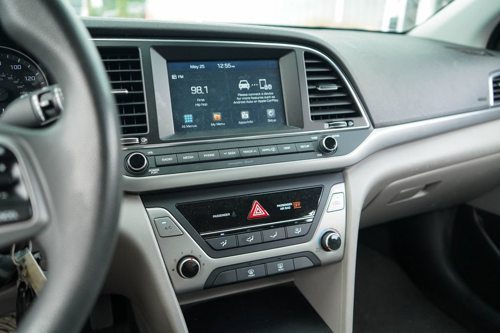Used 2018 Hyundai Elantra SEL FWD image 8