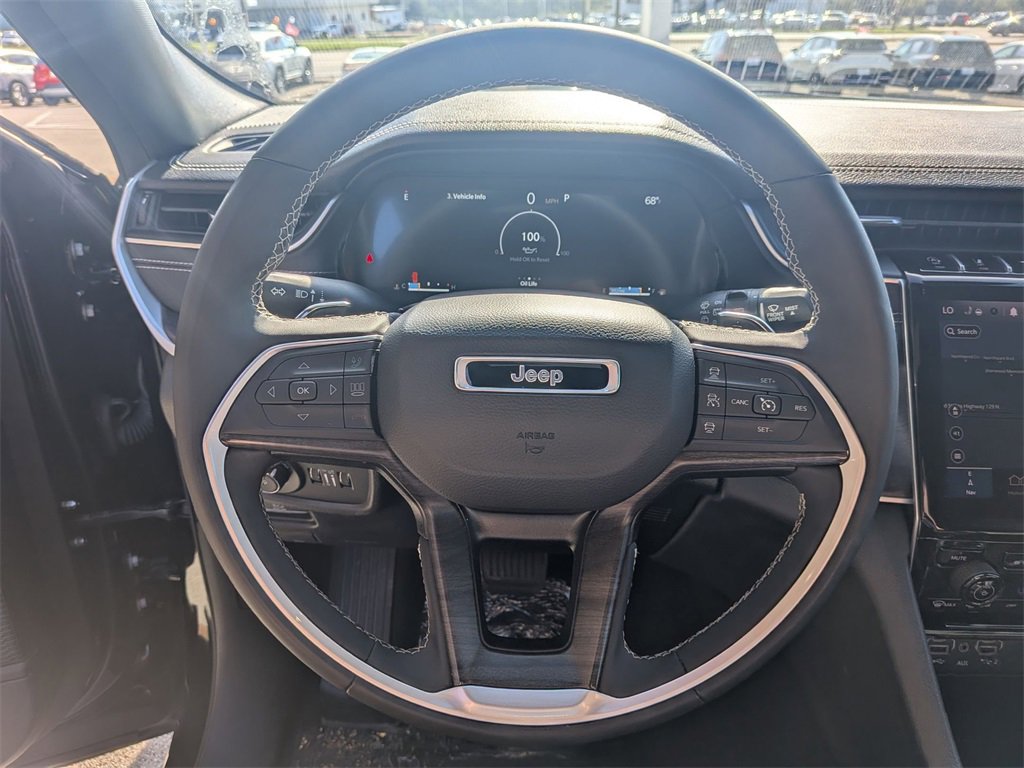 Used 2024 Jeep Grand Cherokee Limited image 24
