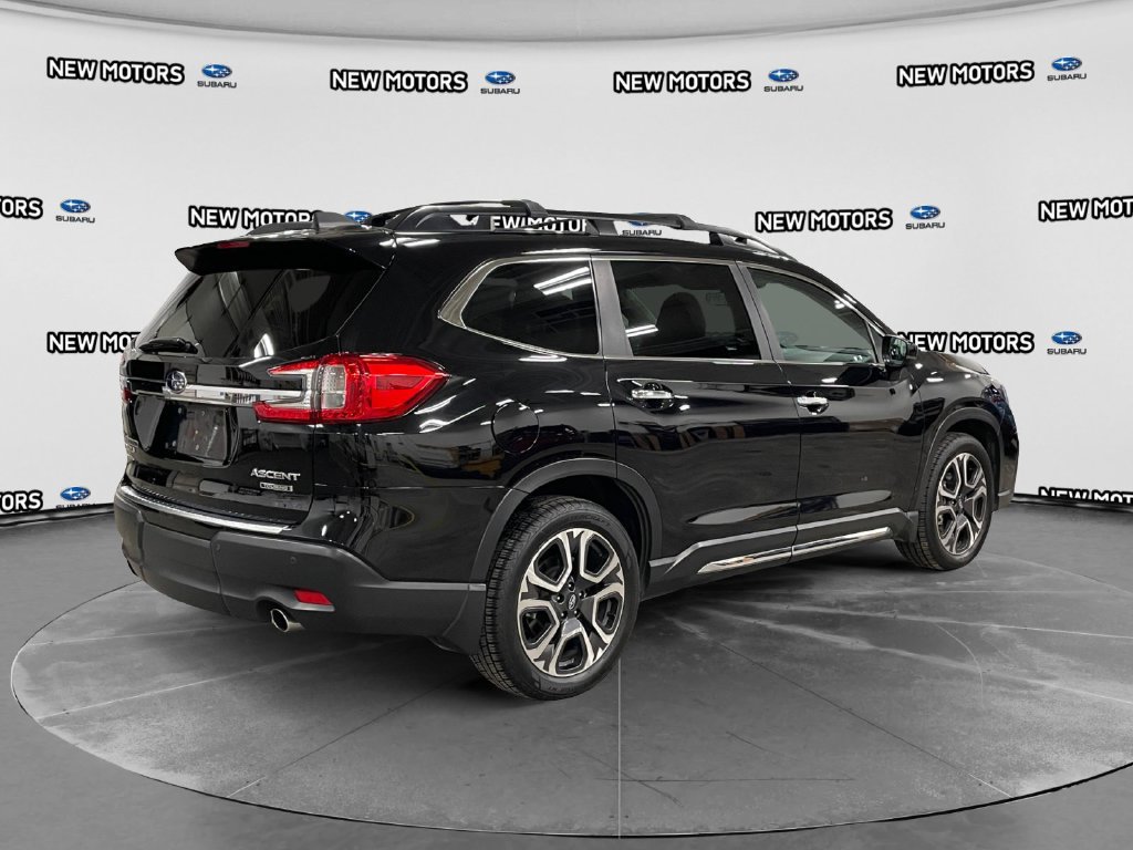 Used 2024 Subaru Ascent Touring AWD/4WD image 5