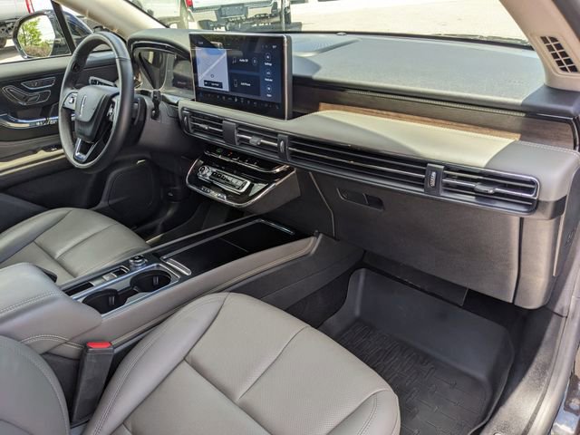 Used 2025 Lincoln Corsair Reserve FWD image 15