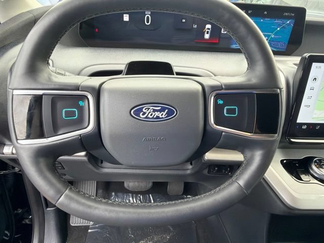 Used 2025 Ford Expedition Active AWD/4WD image 55