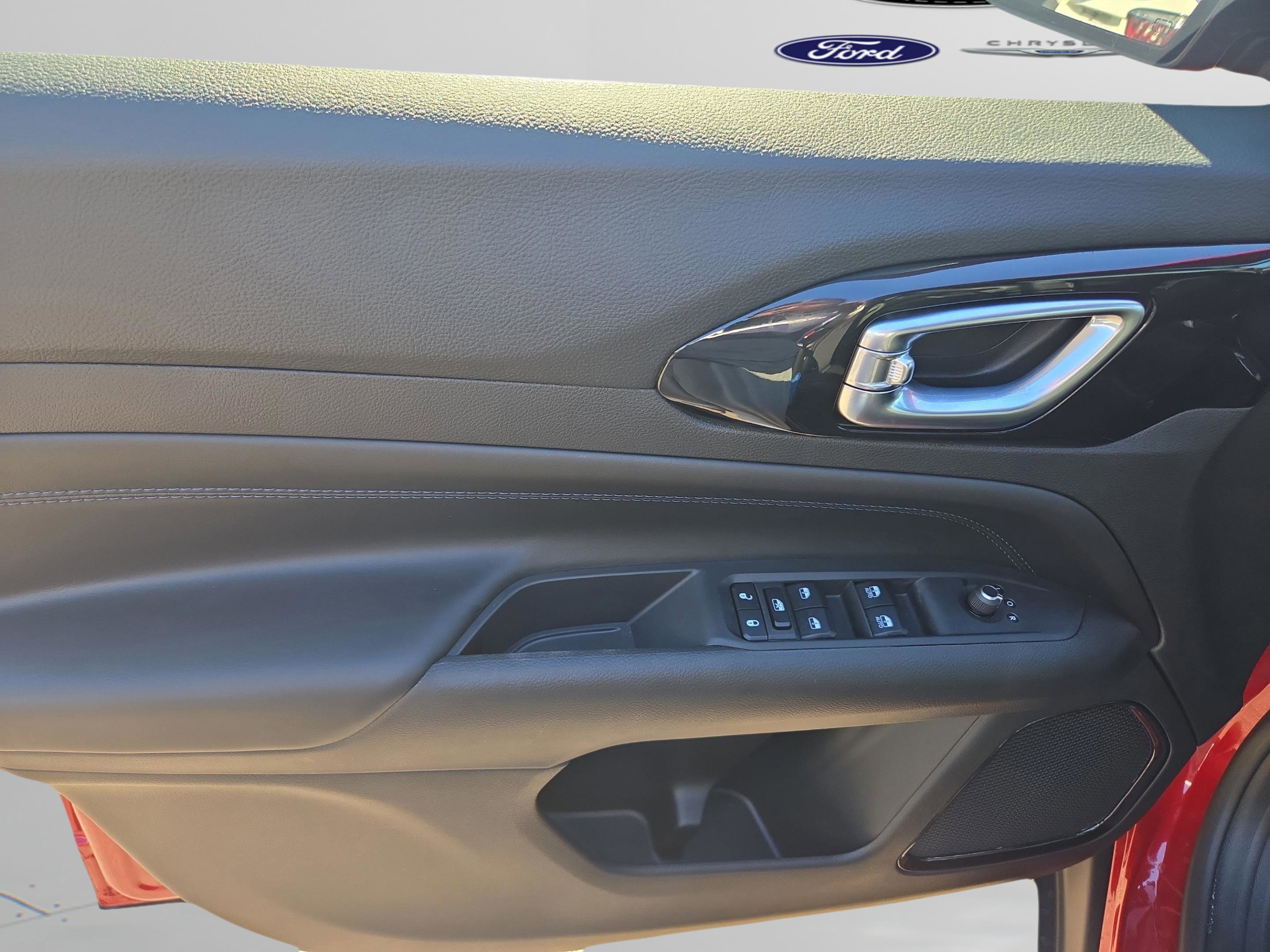 New 2026 Jeep Compass Latitude AWD/4WD image 20