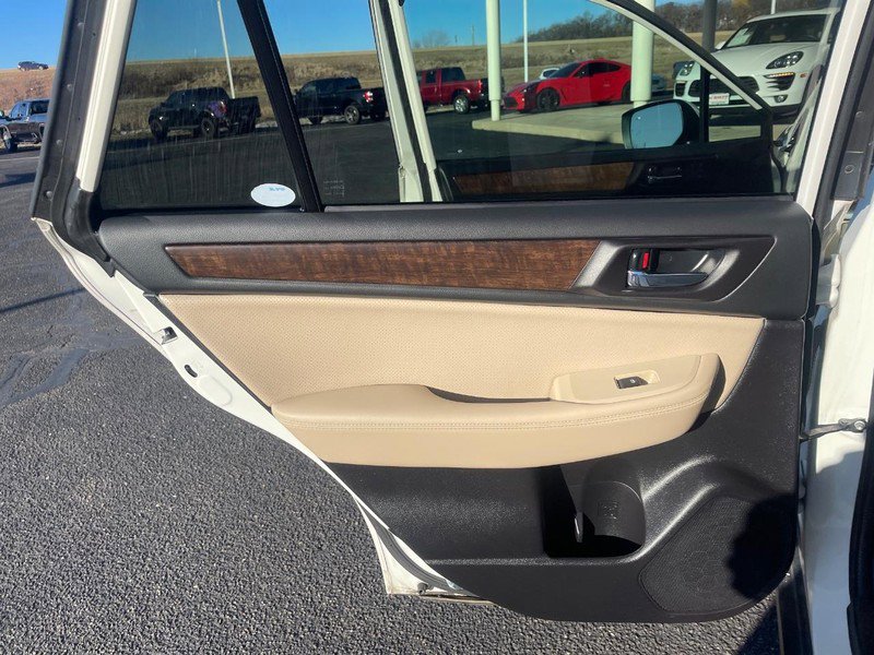 Used 2016 Subaru Outback 2.5i Limited image 16