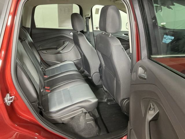 Used 2016 Ford Escape SE w/ Equipment Group 201A AWD/4WD image 6