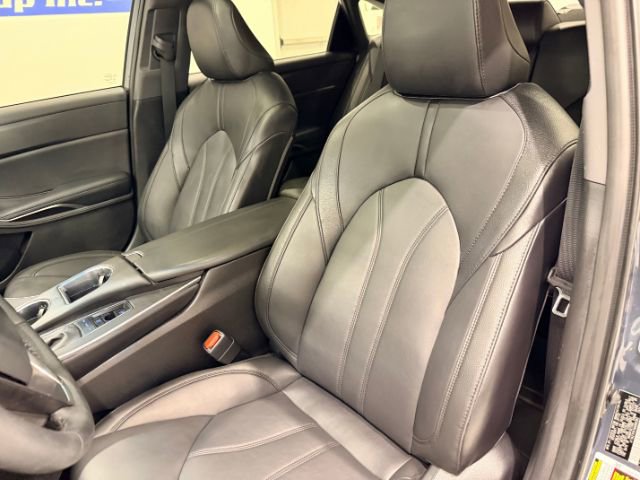 Used 2022 Toyota Avalon XLE w/ Moonroof Package image 23