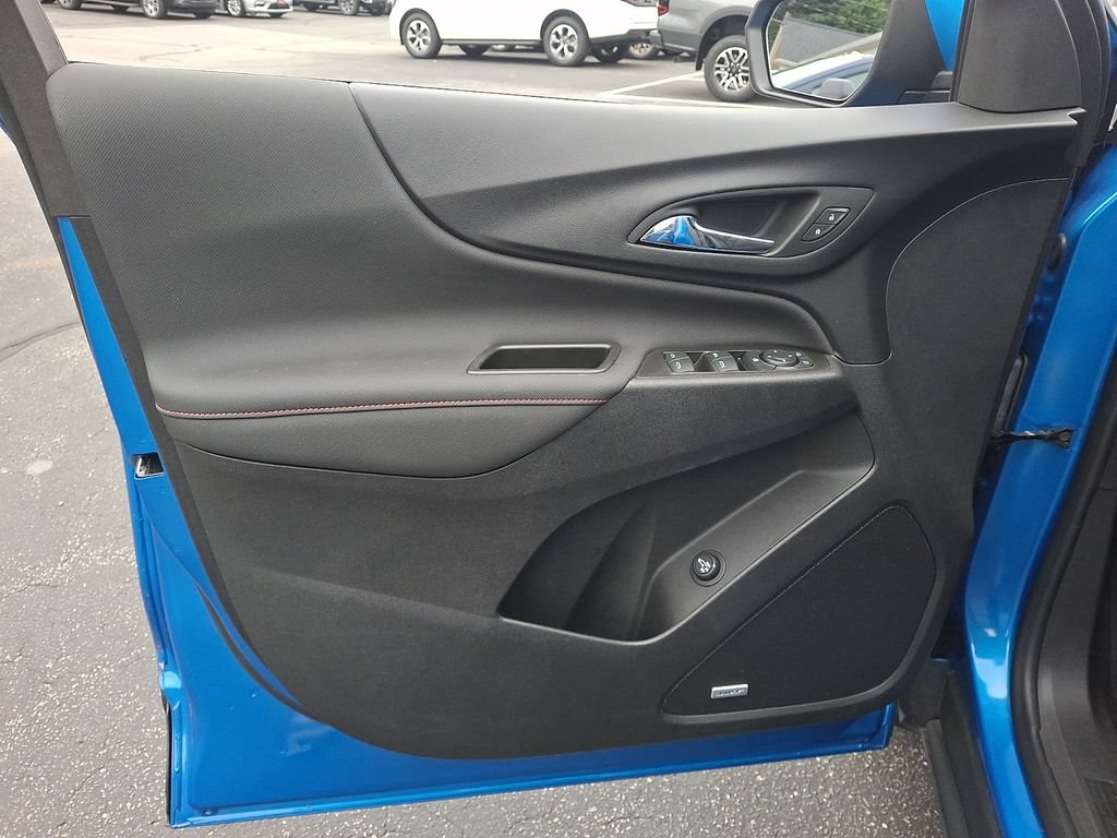Used 2024 Chevrolet Equinox RS w/ RS Leather Package FWD image 12