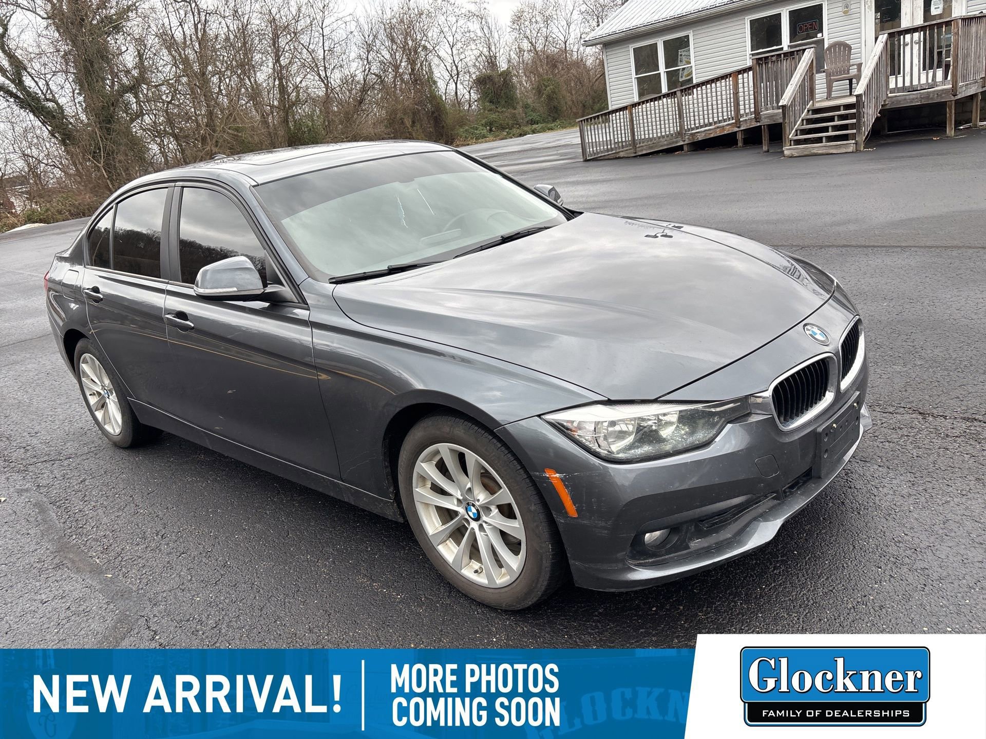 Used 2016 BMW 320i xDrive Sedan image 3