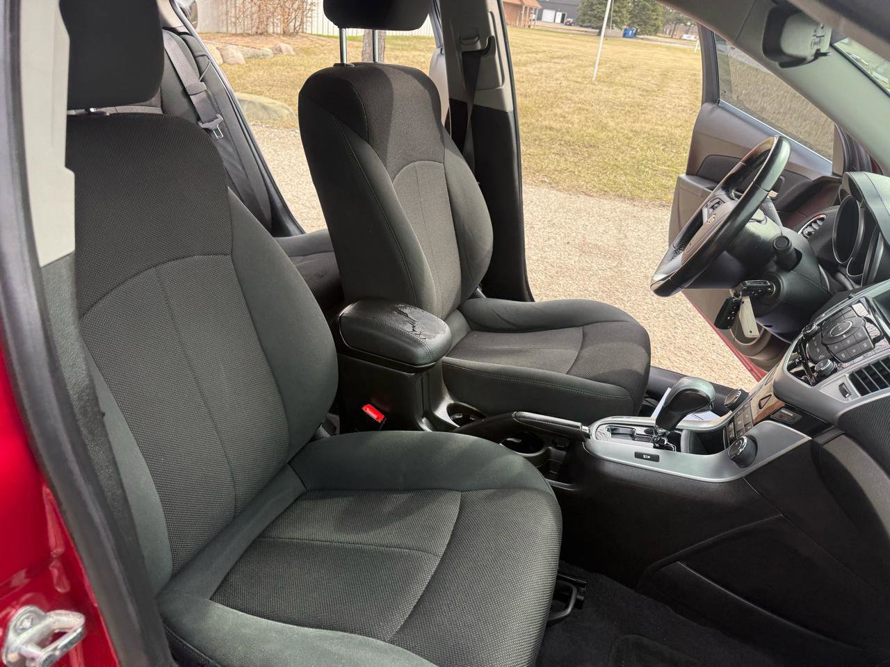 Used 2011 Chevrolet Cruze LT FWD image 21