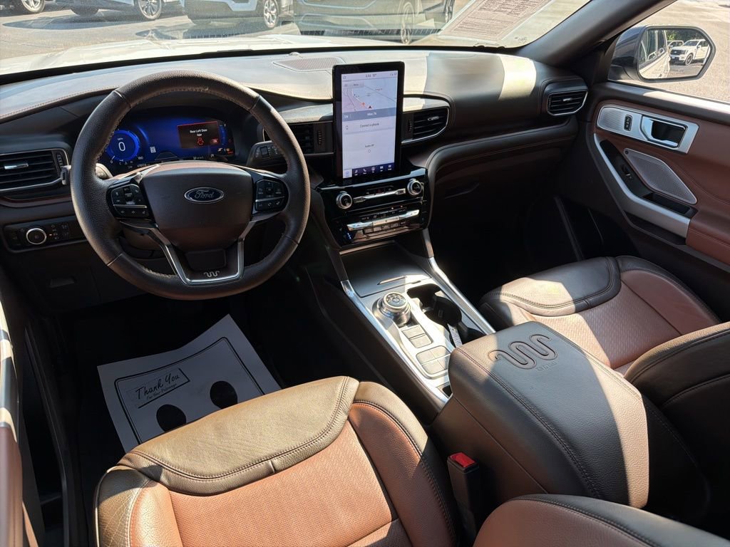 Used 2023 Ford Explorer King Ranch w/ Technology Package RWD image 14