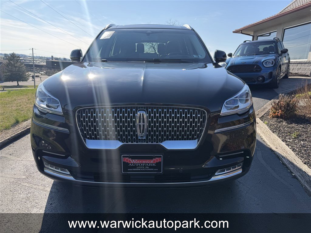 Used 2020 Lincoln Aviator Reserve w/ Equipment Group 202A image 2