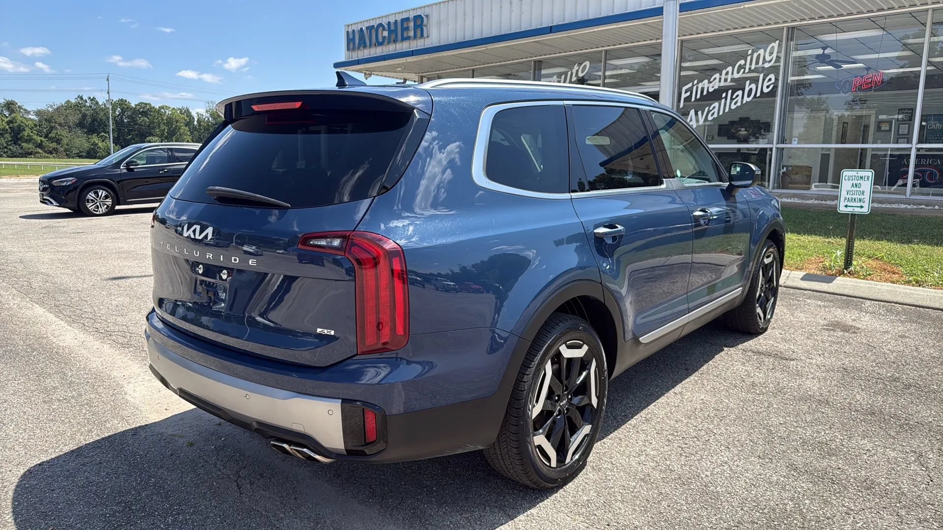 Used 2025 Kia Telluride S AWD/4WD image 5