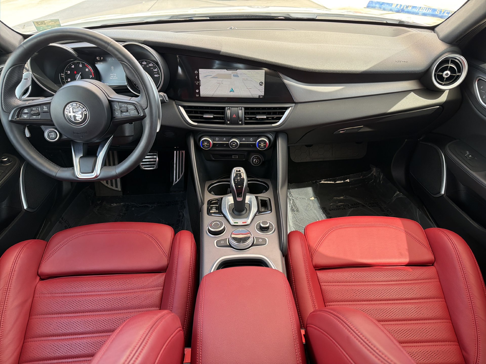 Used 2022 Alfa Romeo Giulia Veloce RWD image 13