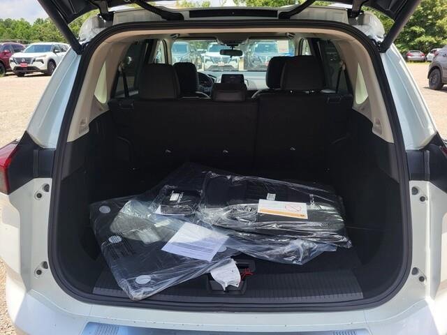 New 2025 Nissan Rogue SV w/ SV Premium Package image 6