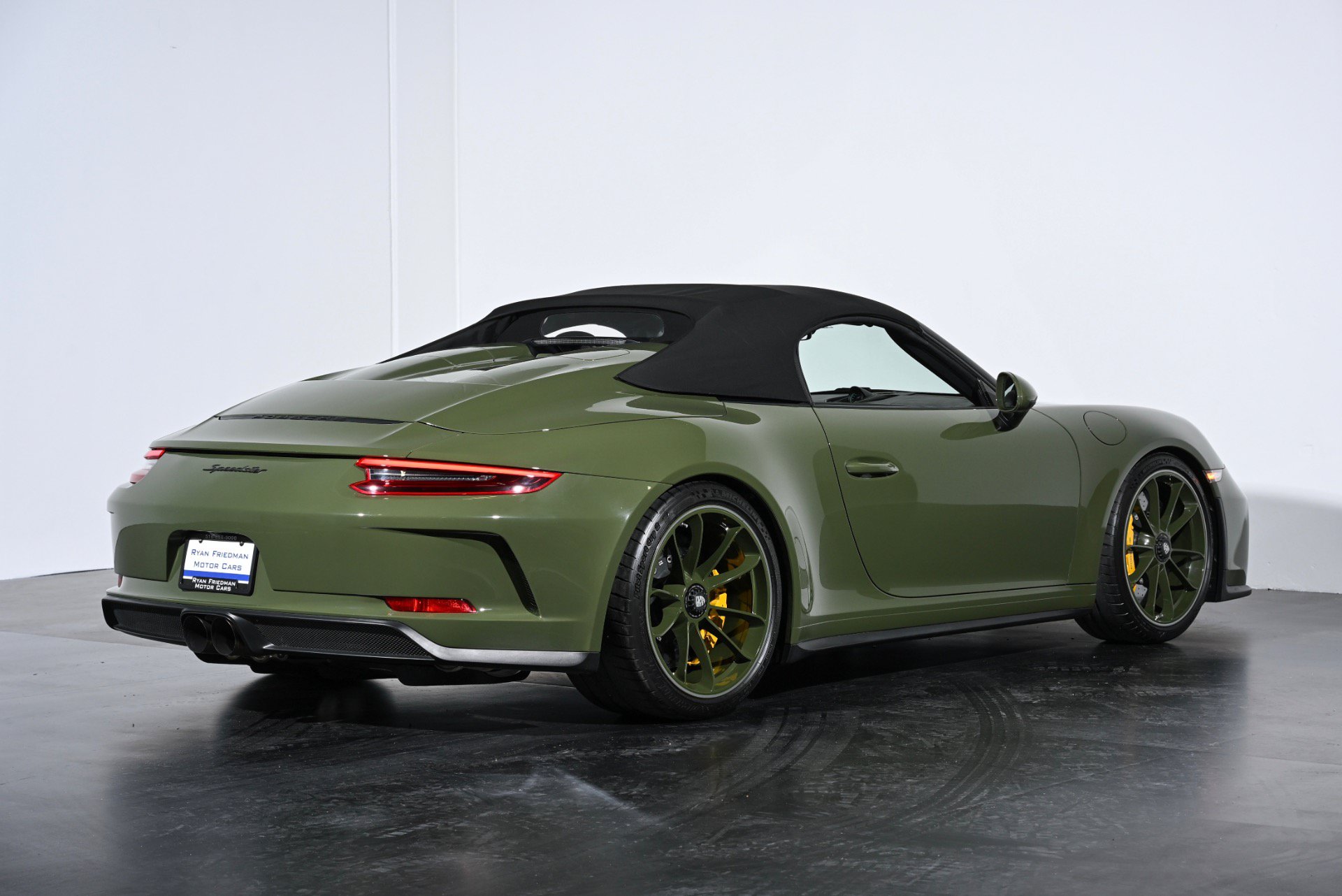 Used 2019 Porsche 911 Speedster RWD image 29