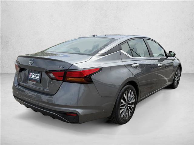 Used 2024 Nissan Altima 2.5 SV image 5