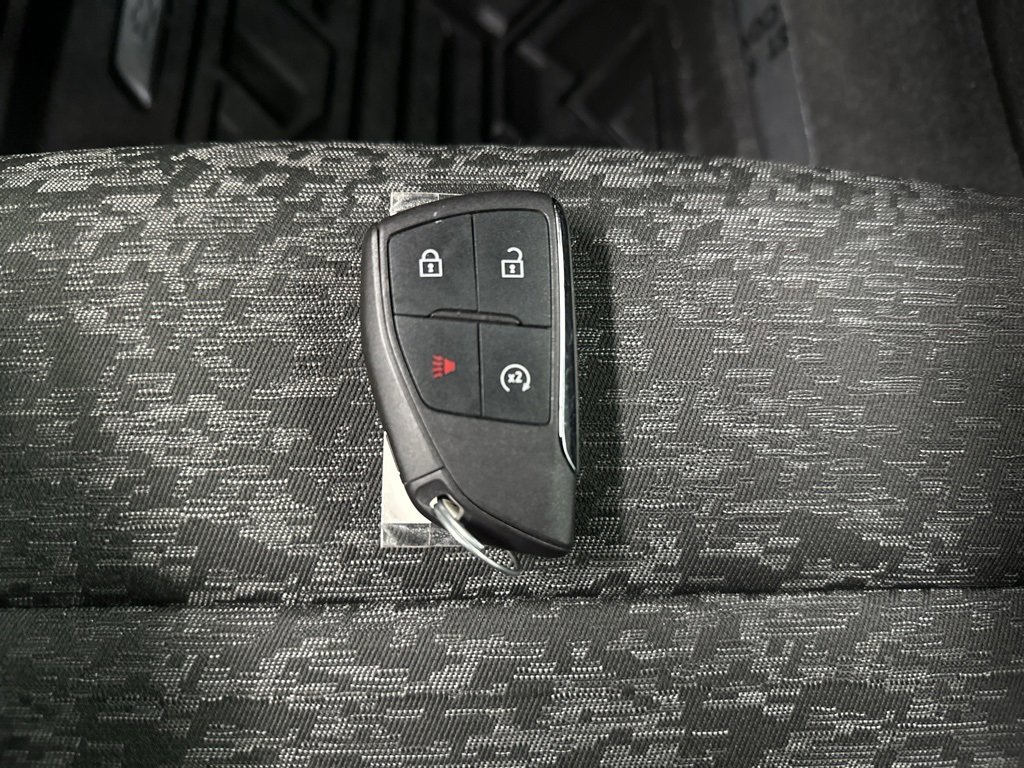 Used 2025 Chevrolet Colorado Z71 w/ Midnight Edition image 38