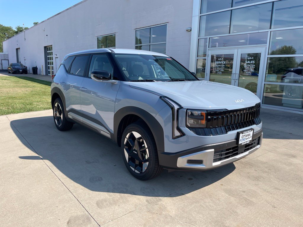New 2027 Kia Seltos S