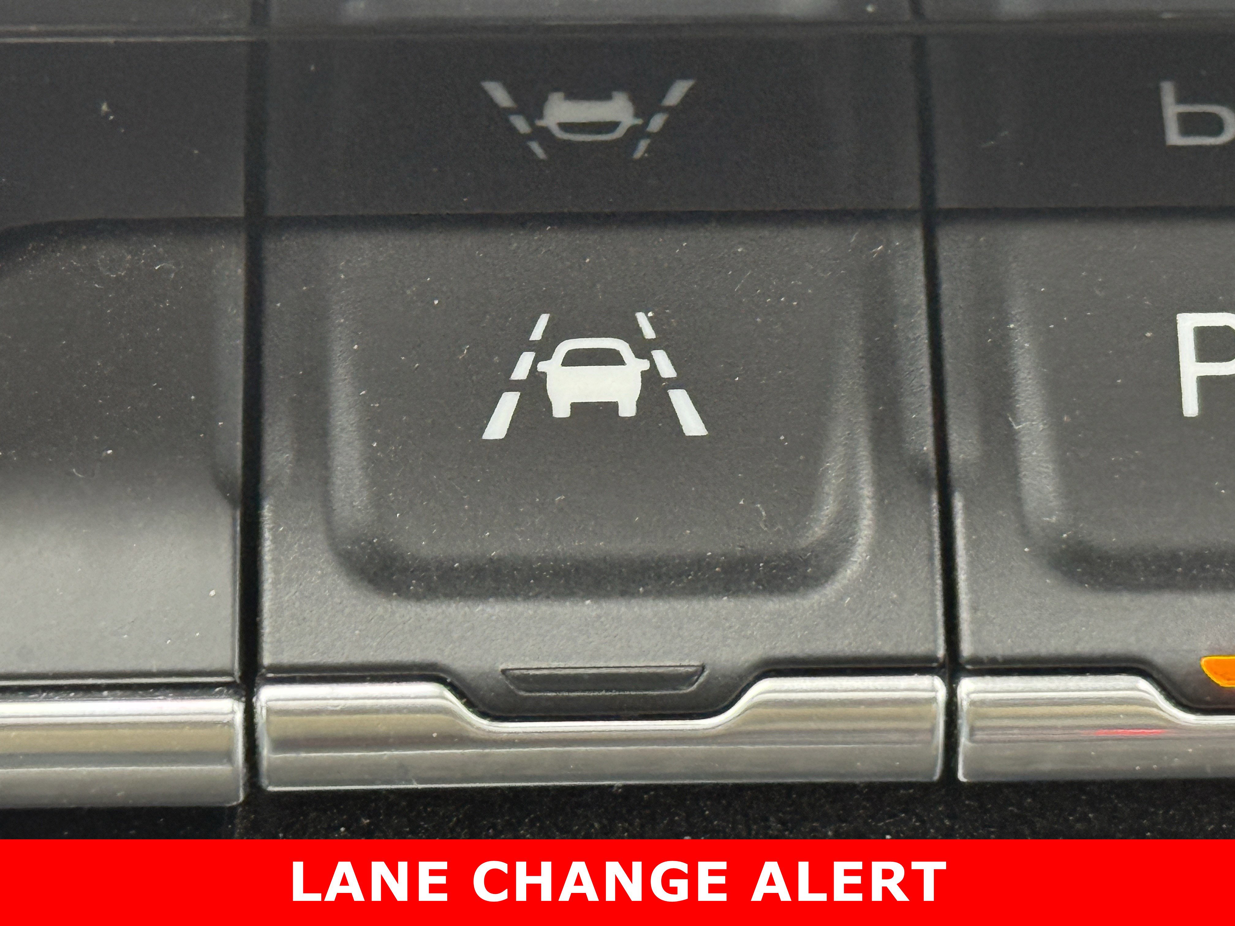 Used 2023 Chevrolet Silverado 1500 ZR2 w/ Technology Package image 29