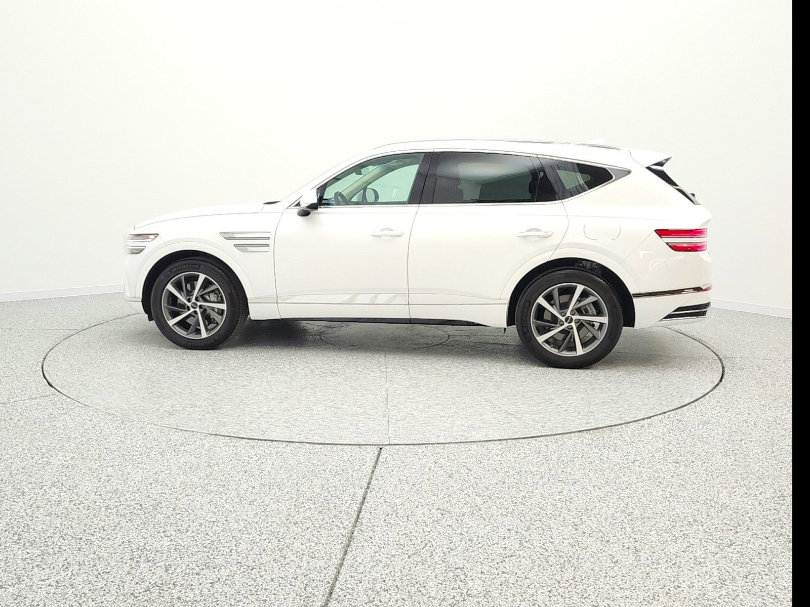 Used 2025 Genesis GV80 2.5T Select image 8