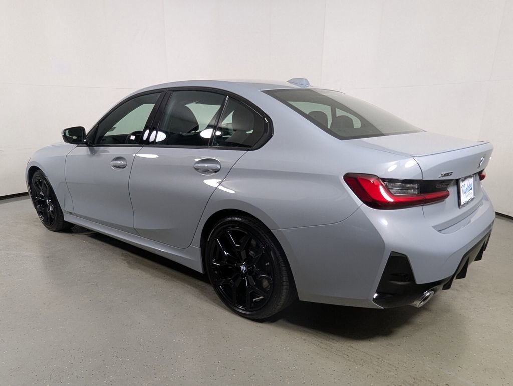 Used 2026 BMW 330i xDrive Sedan AWD/4WD image 5