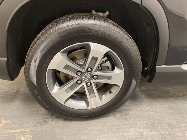 Used 2025 Honda Pilot EX-L image 32