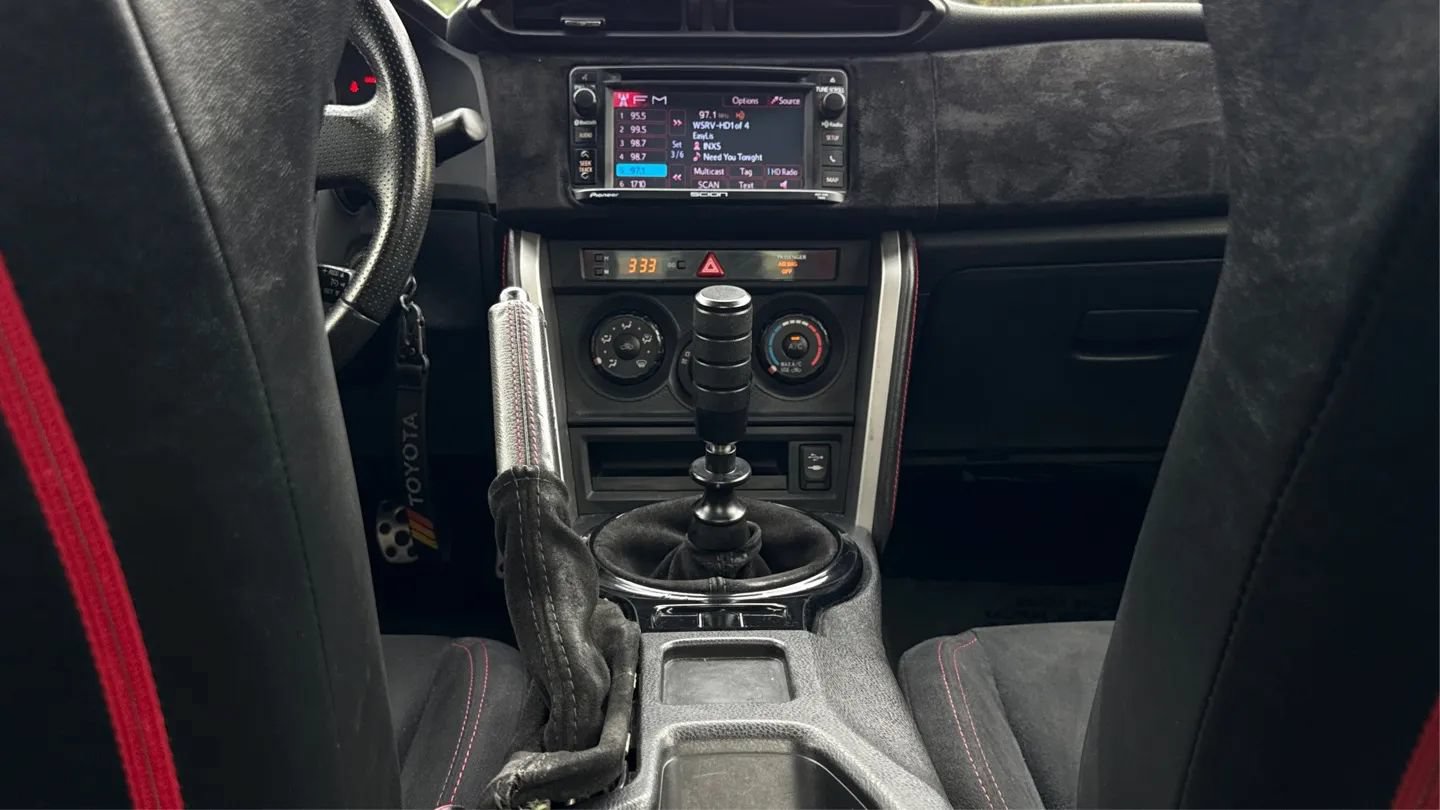 Used 2014 Scion FR-S RWD image 23