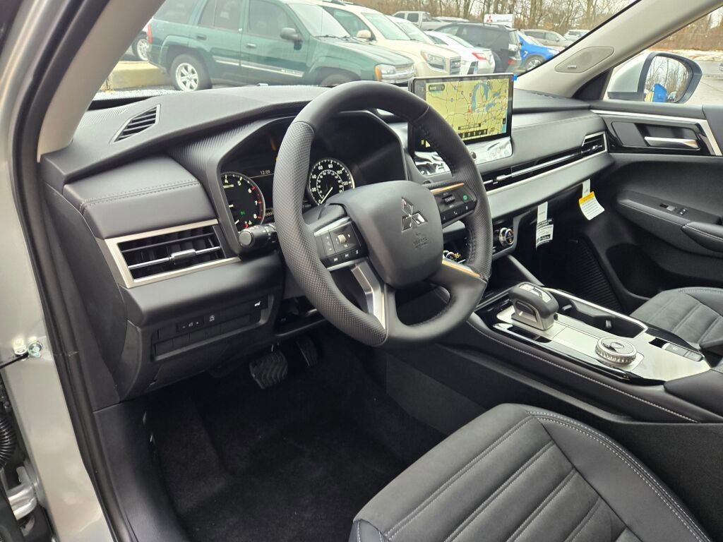 New 2026 Mitsubishi Outlander SE AWD/4WD image 16